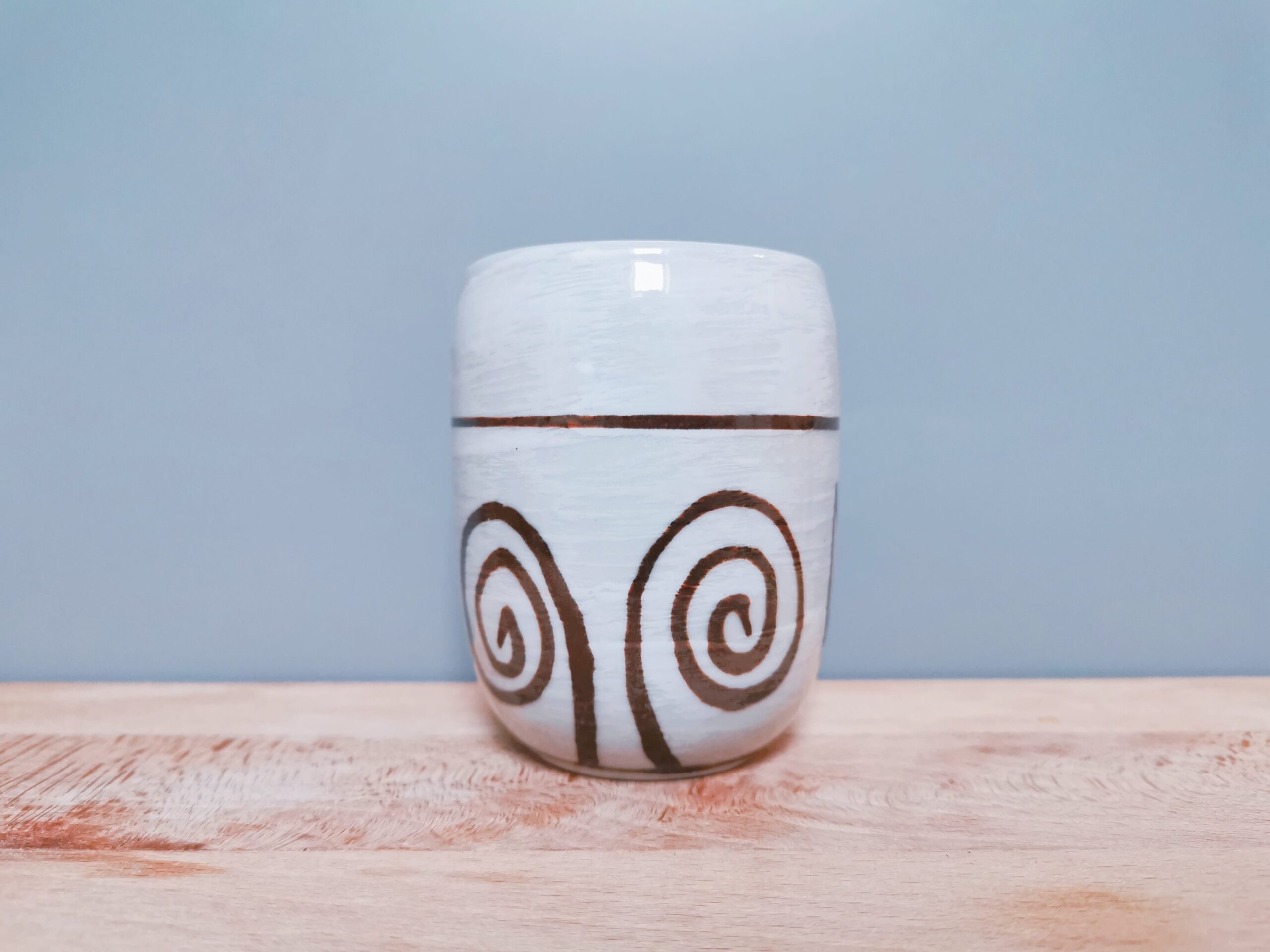 Maison Burstea : Tasse japonaise en céramique à offrir. Découvrez nos mélanges. Et si vous ne savez pas quoi offrir à vos mamans, pourquoi ne pas offrir un joli accessoire ?