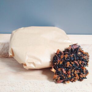 thé normand de la maison de thé Burstea : caramel d'isigny, poire française bio et thé noir darjeeling